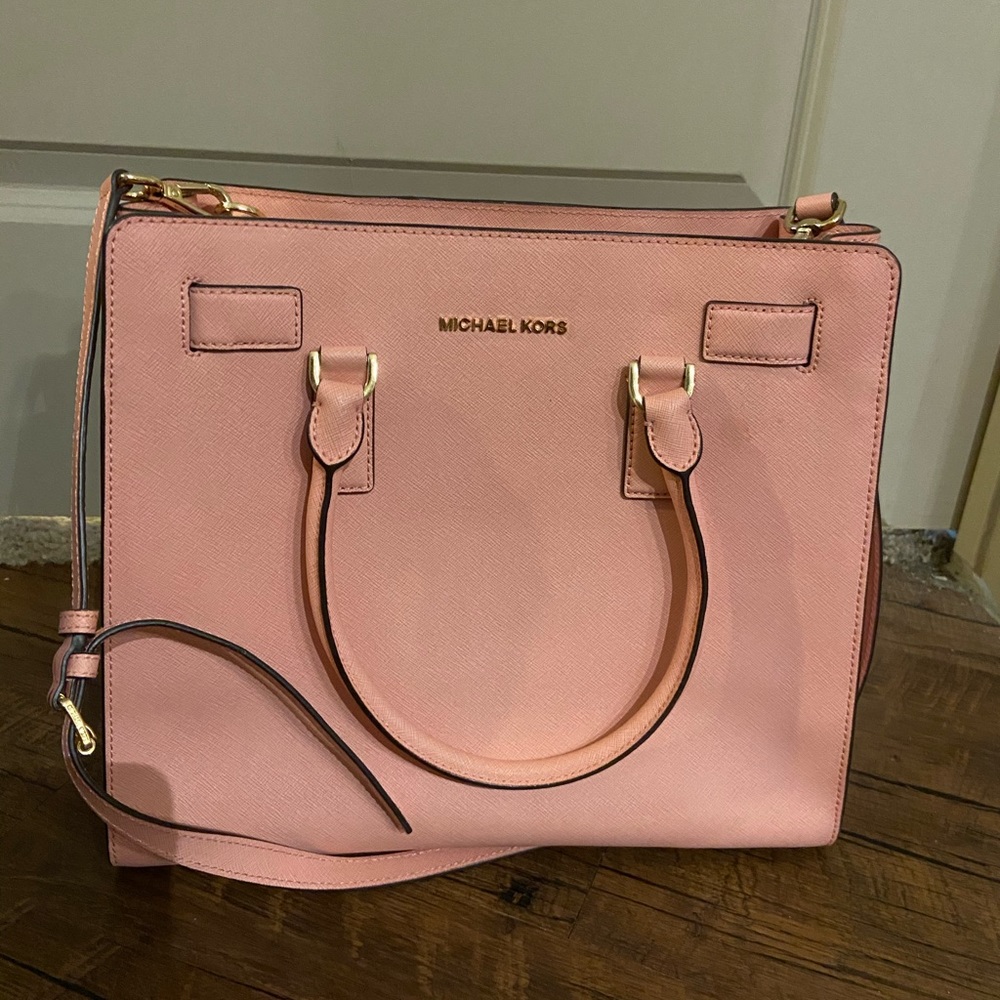 Michael Kors Dillon Large Saffiano Satchel